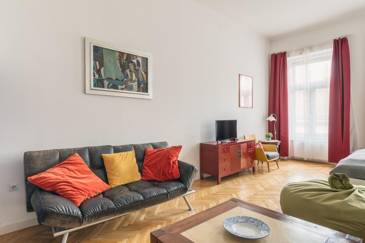 Bright & Spacious Loft With Basilica View Budapest Ngoại thất bức ảnh